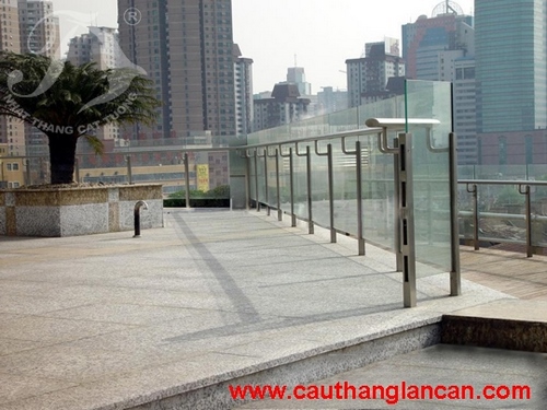 Lan can kính 030514007