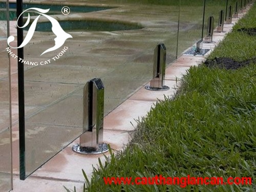 Lan can kính 030514059