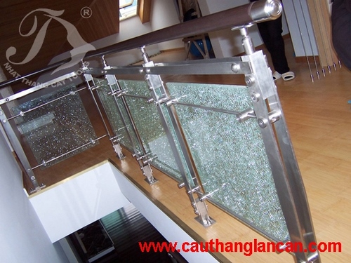 Lan can kính 030514071